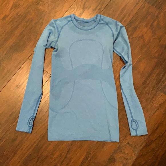 lululemon athletica Tops - Lululemon tight long sleeve